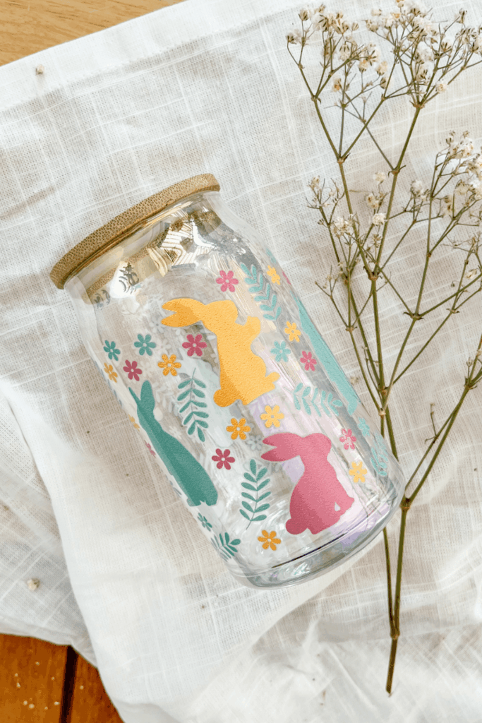 EGYEDI POHÁR KÉSZÍTÉS TAVASZI MINTÁS UV DTF FÓLIÁVAL – HÚSVÉTI AJÁNDÉK ÖTLET