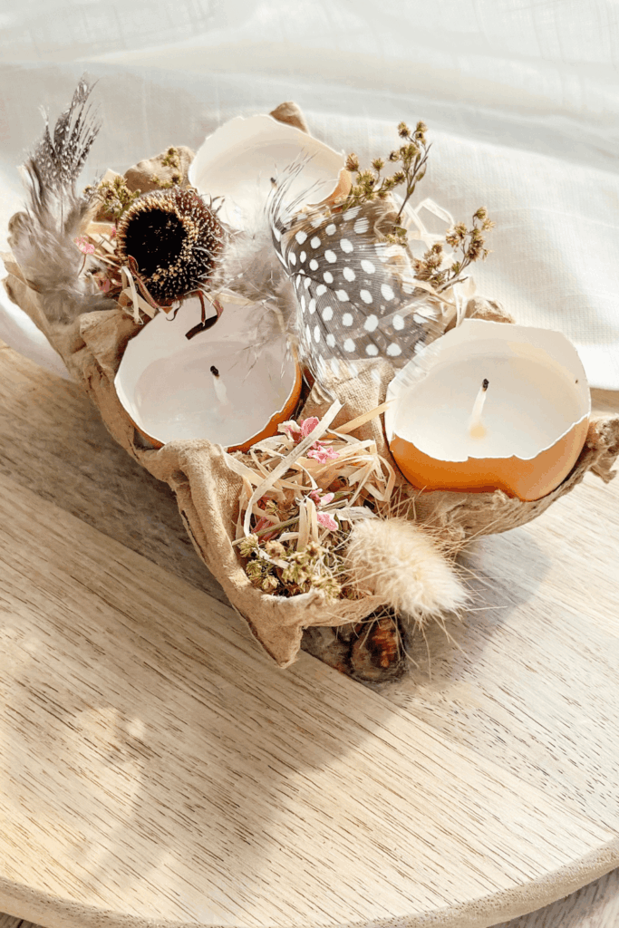 TAVASZI DEKORÁCIÓ ASZTALRA – HÚSVÉTI ASZTALDÍSZ TOJÁSTARTÓ DOBOZBÓL